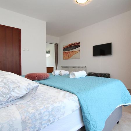 רוביני Apartments And Room Silvana מראה חיצוני תמונה